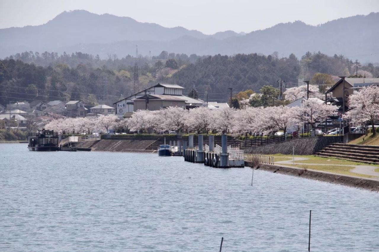 Guesthouse Misaki: Lakeside Retreat near Golf and Transit Otsu Exterior photo